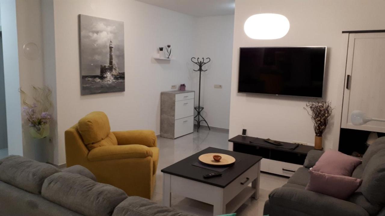 Vila Veronika 2 Pula Exterior foto